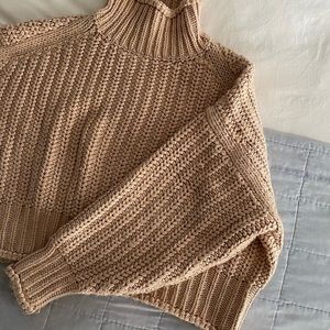 H&M - TAN/TAUPE CHUNKY KNIT SWEATER
